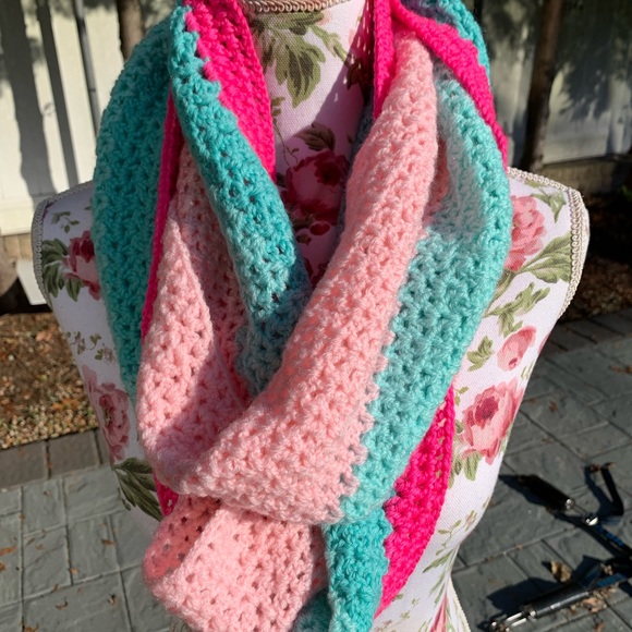 Hand made scarf - Picture 6 of 6